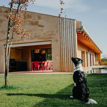 Emporda Soul, Moderna Con Piscina Feriehus *