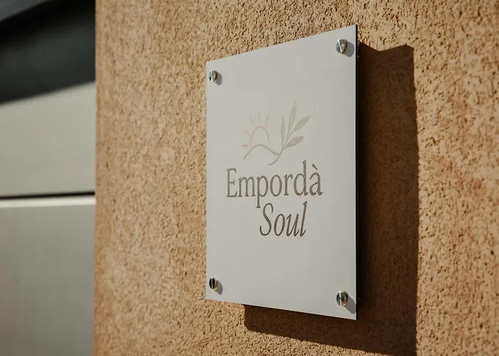 Emporda Soul, Moderna Con Piscina