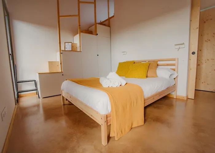 Feriehus Emporda Soul, Moderna Con Piscina